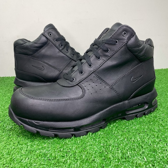 nike goadome boots size 12